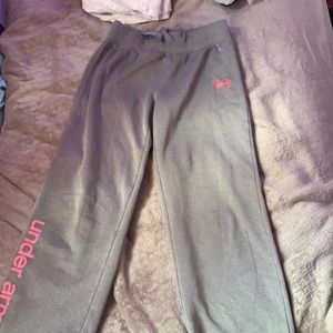 grey under armour sweatpants